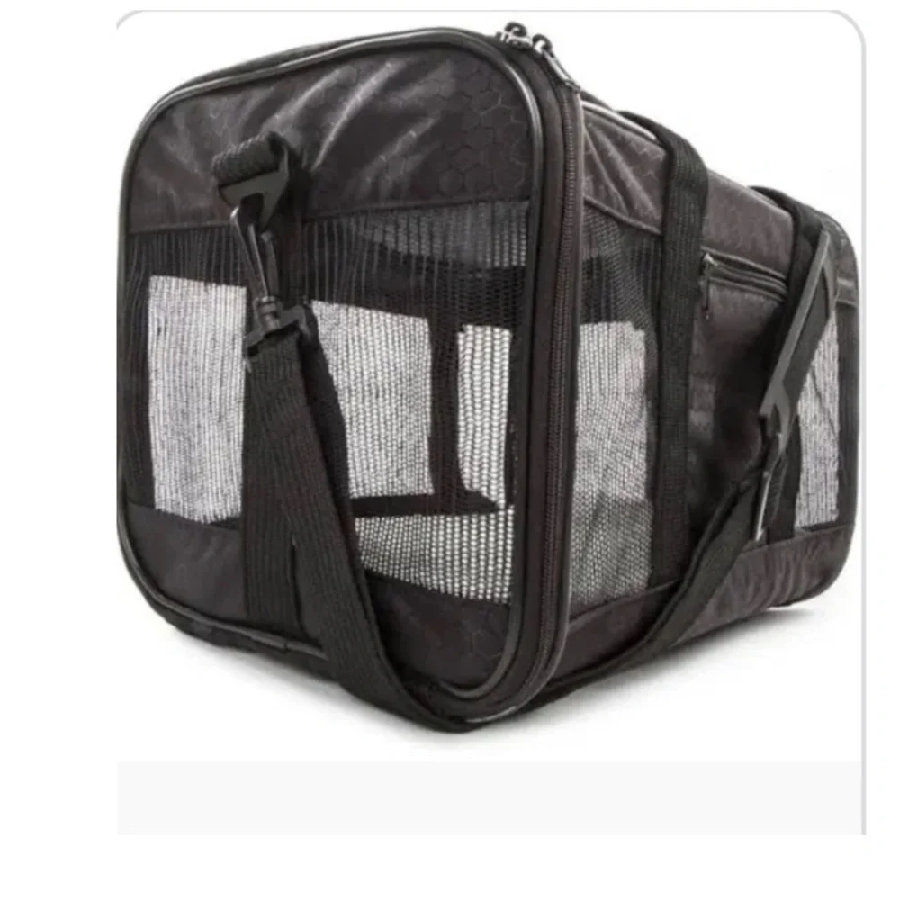 SHERPA Pet Carrier Brand New with Tags